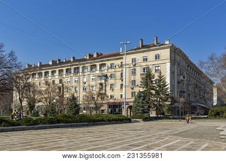 Dimitrovgrad, Bulgaria - March 15, 2014: Typical Street And Building In Town Of Dimitrovgrad, Haskov