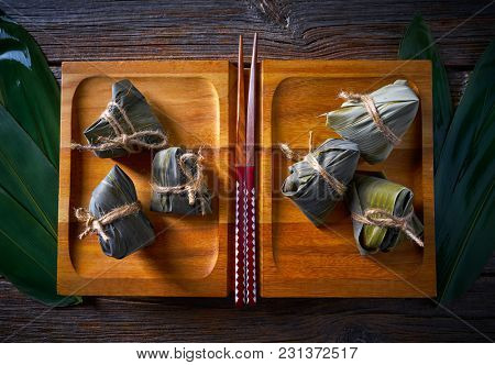 Zongzi Glutinous sticky Rice Dumplings recipe wrap with bamboo leaves asian food