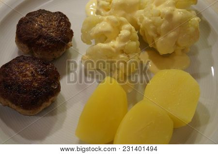 Frikadelle - German Meatballs With Cauliflower Sauce Bernaise And Baked Parsley Potatoes
