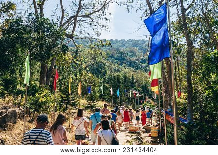 Ta Cu, Phan Thiet, Vietnam - March 7, 2017: Tourists In Linh Son Truong Tho Pagoda On The Mountain T