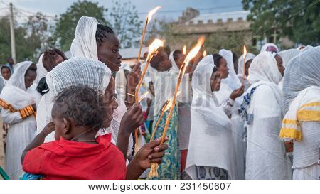Turmi, Ethiopia - September 2017: Unidentified Ethiopian People Celebrating The Meskel Festival In E