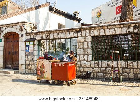 Sarajevo, Bosnia-erzegovina - February, 16: Old Man Sale Pomegranate Juice In Bascarsija On February