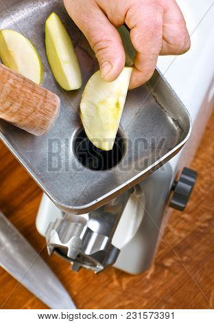Chief Add Pple Slice In Food Processor