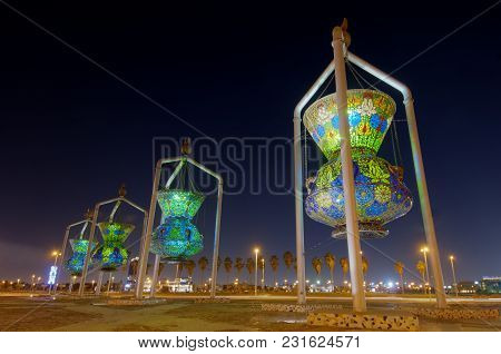 Jeddah Landmark, Islamic Design Monument Antique Lights Sculpture