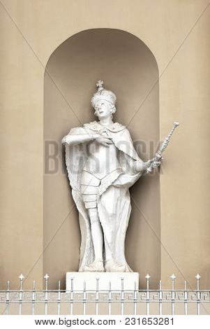 Niche Sculpture On St. Stanislaus And St Ladislaus Cathedral In Vilnius, Lithuania