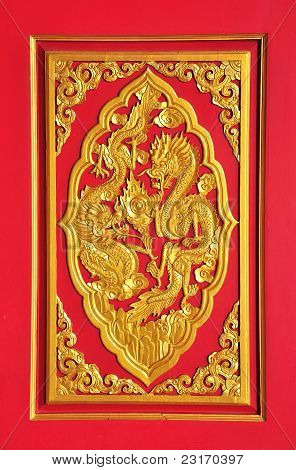 Czerwone okno Chainese stylu