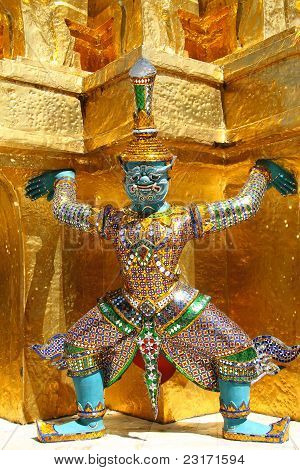 Storia gigante Ramayana