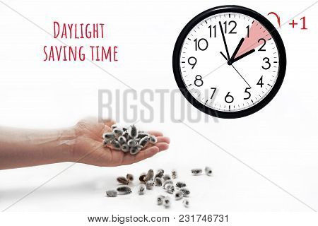 Daylight Saving Time. Dst. Wall Clock Going To Winter Time.