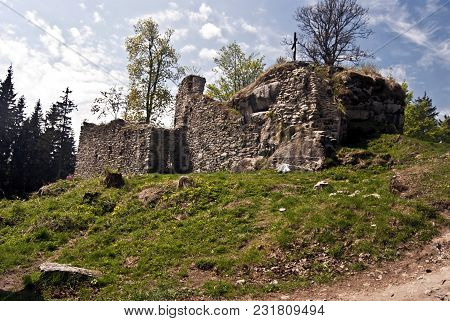 Ruins Of Vitkuv Hradek - Highest Castle In Czech Republic - In Sumava Mountains Near Lipno Water Res