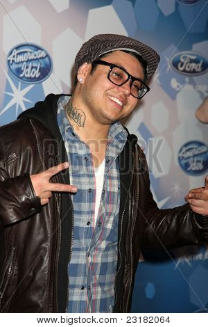 LOS ANGELES - 11 de MAR: Andrew Garcia American Idol Top 12 partido 9 de la temporada celebrada en la industria Clu