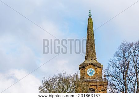 Day View Of Holy Cross Church In Daventry Town Centre.