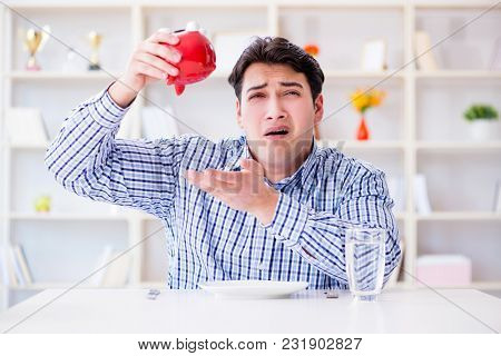Man running out of money in restaurant and using savings from pi