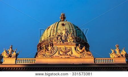 Reichskanzleitrakt Michaelertrakt Dome  Of The Hofburg, Former Principal Imperial Palace Of The Habs