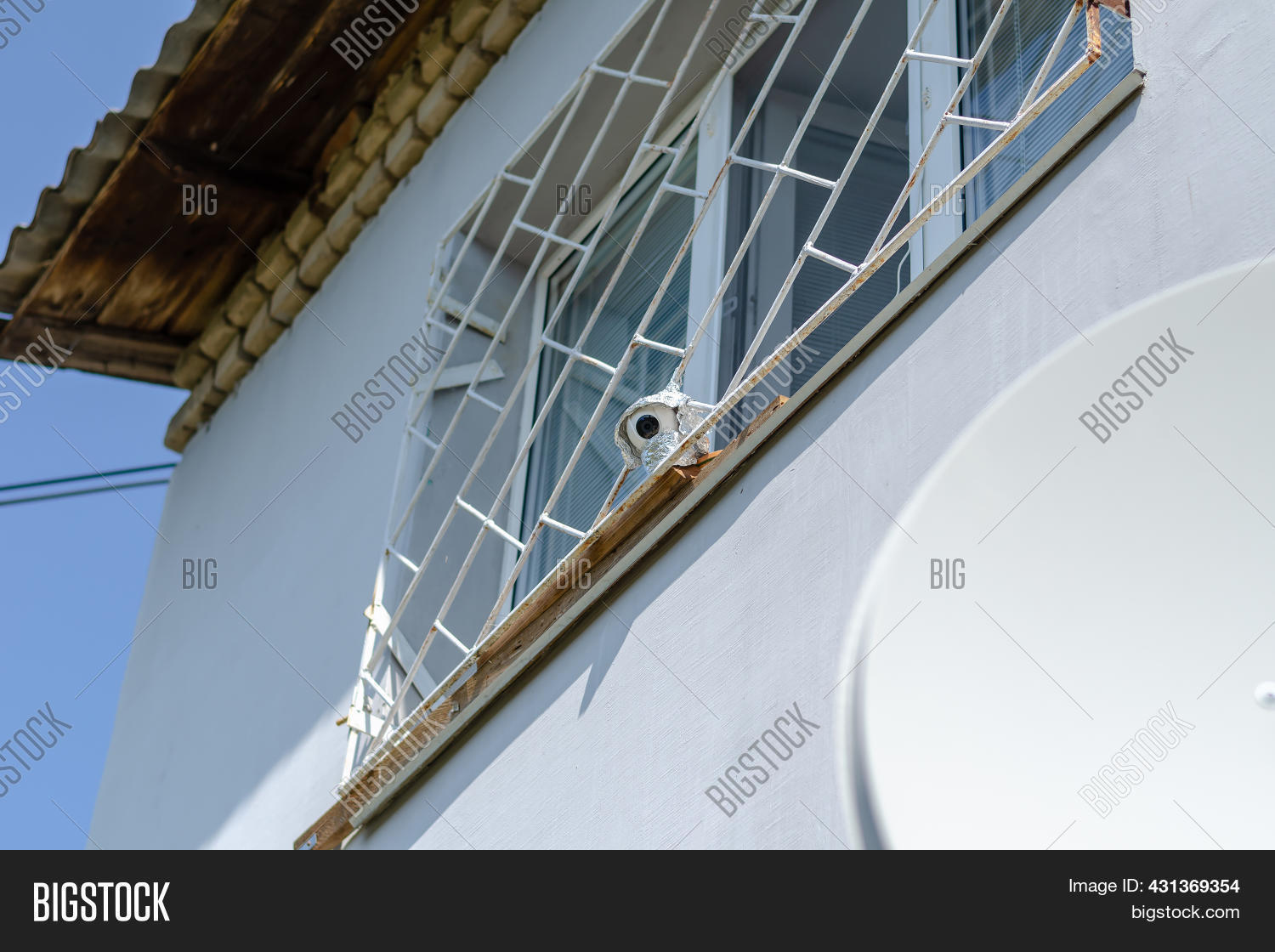 Cctv Camera Installed Image & Photo (Free Trial) | Bigstock