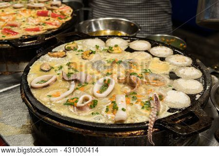 Ta Lay Krok (seafood Takoyaki) Is One Of The Famous Street Food In Thailand, It Selling At The Ratch