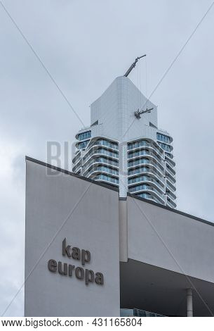 Frankfurt Am Main, Germany-august 23, 2021: Kap Europa Congress Center And Grand Tower Skyscraper, F