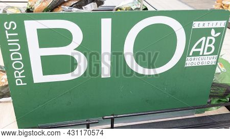 Bordeaux , Aquitaine  France - 08 25 2021 : Ab Agriculture Biologique Sign And Text Logo Green Front