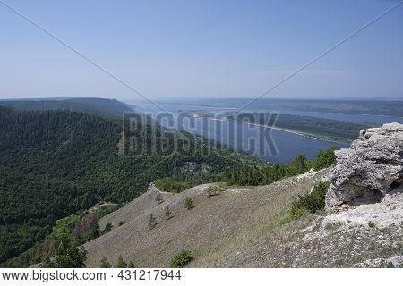 View Of The Volga River And Strelnaya Mountain In The Samara Region In Russia. A Clear Sunny Day On 