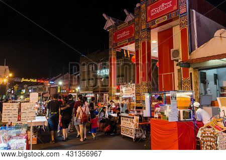 Malacca,malaysia - April 21,2019 : The Night Market On Friday,saturday And Sunday Is The Best Part O