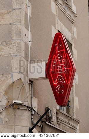 Bordeaux , Aquitaine  France - 08 20 2021 : Tabac French Logo Brand And Sign Text Front Of Retail St