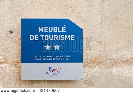 Bordeaux , Aquitaine  France - 08 25 2021 : Meuble De Tourisme Two Stars 2 French Quality Furnished 