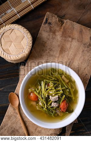 Northern Thai Food (kaeng Puk Plung), Ceylon Spinach Or Malabar Spinach Soup With Pork In A Bowl On 