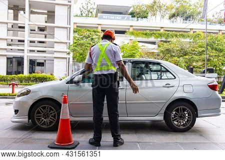 Kuala Lumpur, Malaysia - August 31, 2021: Security Check On The Entrance To A Shopping Mall. Only Fu