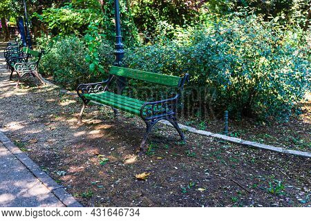 Cismigiu Park In Bucharest, Romania, 2021 View Of Cismigiu Garden, Public Park With Beautiful Paths.