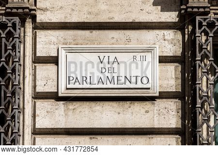 Marble Plate With Street Name Via Del Parlamento- Engl: Parliament Street - Painted At The Wall In R
