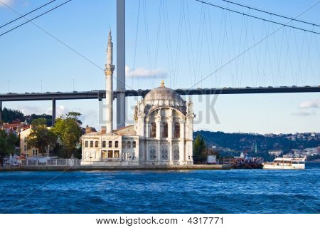 Ortakoy moskeija