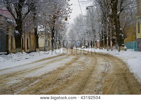 Vej i udkanten af blizzard