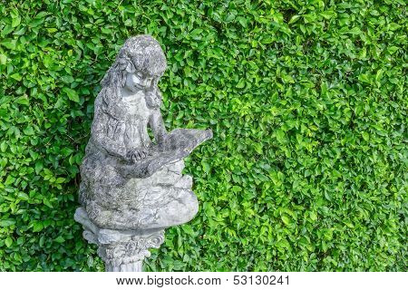 Statue