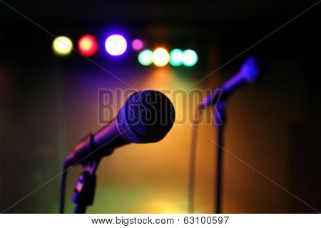 Microphone