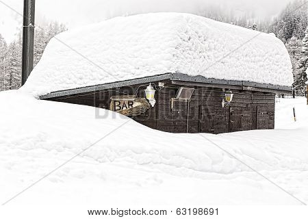 Over the Alps, looking for an open bar.