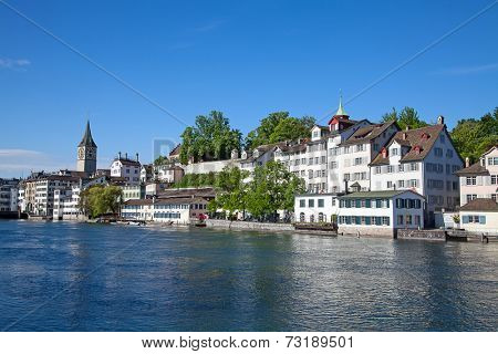 Limmat river and famous Zurich churches