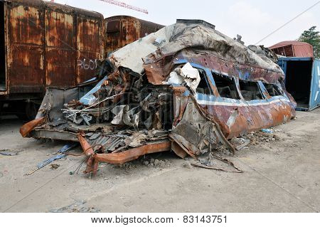 train crash by an accident