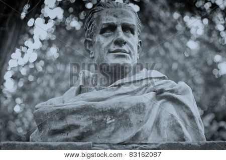 Luis Chamizo Sculpture
