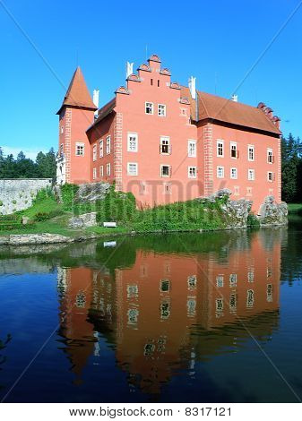 Belo castelo de Checa