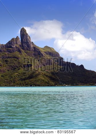 Azure lagoon of island BoraBora Polynesia. Mountains the sea trees