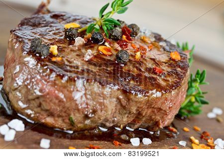 Steak with thyme