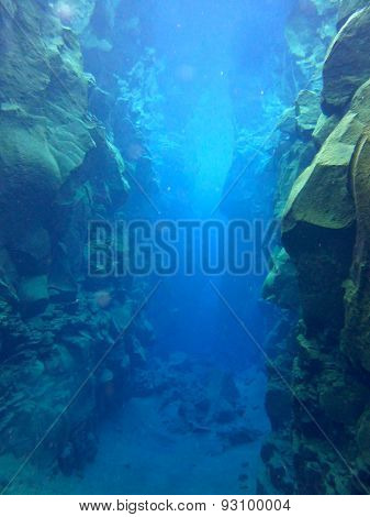 Diving Silfra
