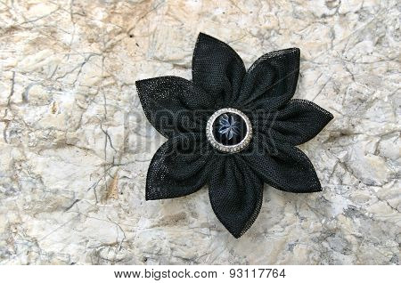 Kanzashi fabric flower