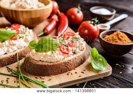 Creamy Curd Spread With Chili, Ground Cumin, Chive And Basil