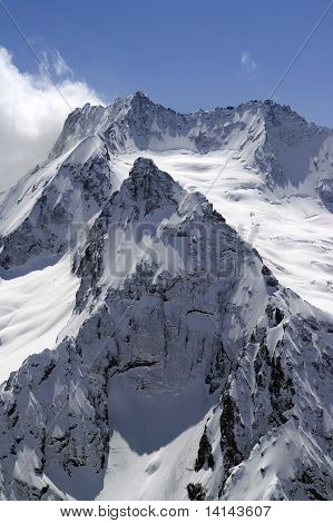 Høje bjerge