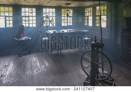 Hofstetten Bei Brienz, Switzerland - April 2017:  Spinning Wheel In The Countryside House In Ballenb