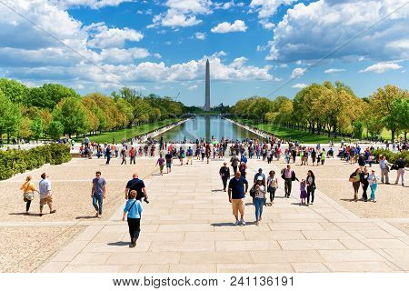 Washington D.c., Usa - May 2, 2015: Washington Monument And The Pool In National Mall, Washington D.