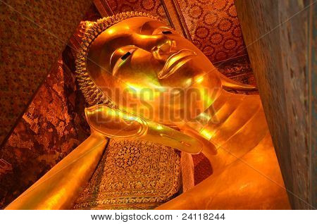 Wat Pho reclining Buddha