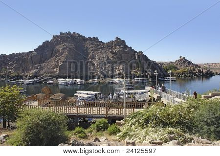 Sceneri omkring Philae templet i Egypten