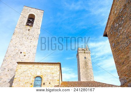 San Giminiano, Italy, The Famous Medieval Towers Of The Old Town, Seen From Delle Erbe Square