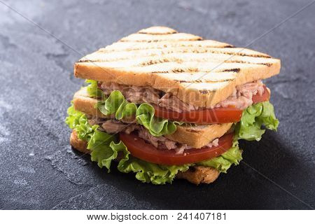 Club Sandwith With Tuna , Tomatoes And Lattuce